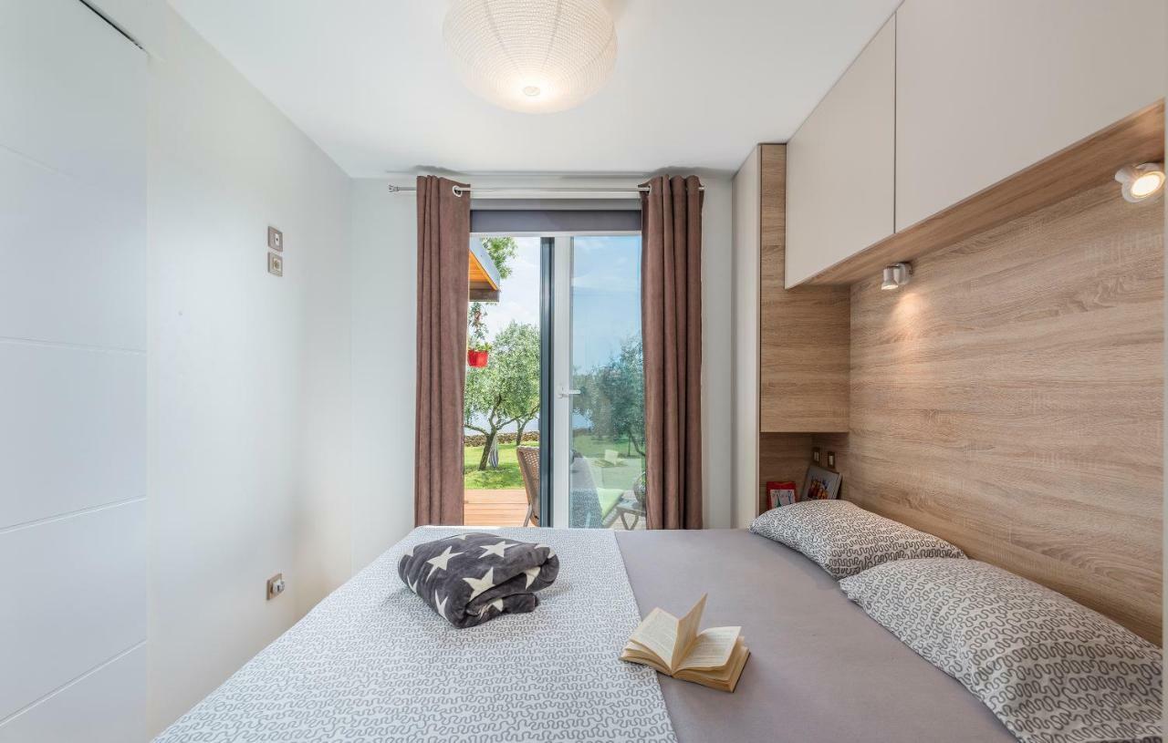 Beach House Ive With Jacuzzi, Pool, Playground And Bbq In An Olive Grove With A Beach, Pomer - Istria Ngoại thất bức ảnh