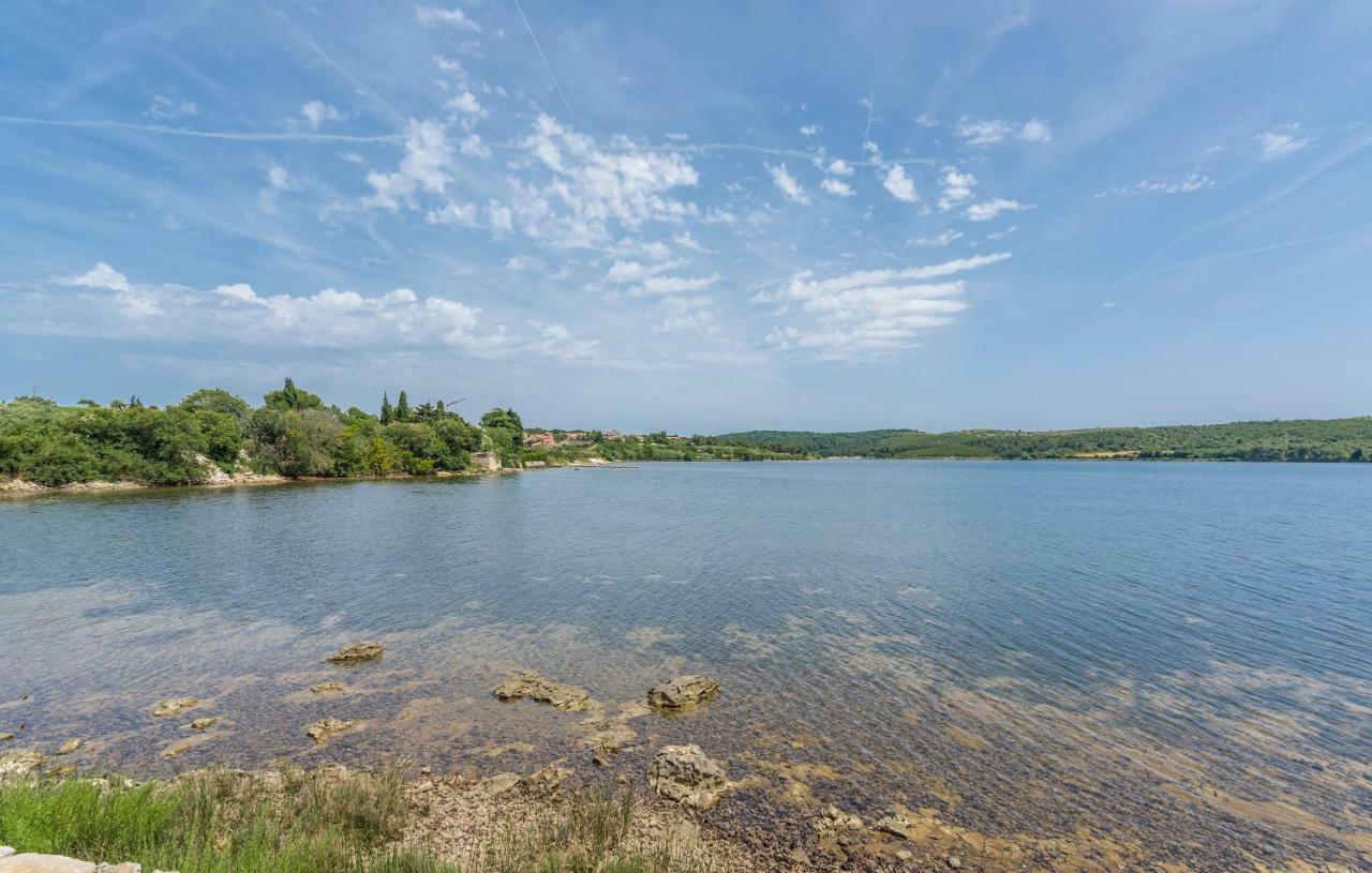 Beach House Ive With Jacuzzi, Pool, Playground And Bbq In An Olive Grove With A Beach, Pomer - Istria Ngoại thất bức ảnh