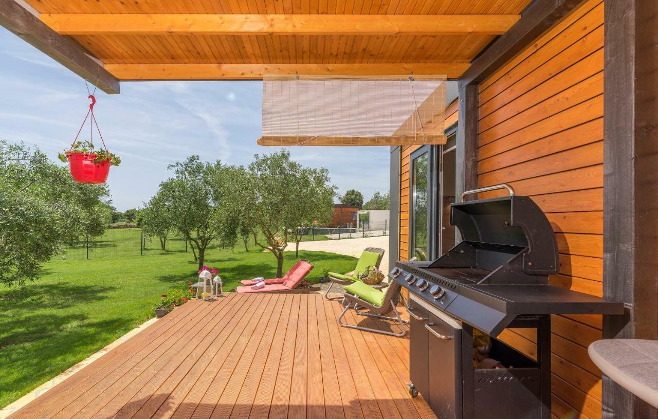 Beach House Ive With Jacuzzi, Pool, Playground And Bbq In An Olive Grove With A Beach, Pomer - Istria Ngoại thất bức ảnh